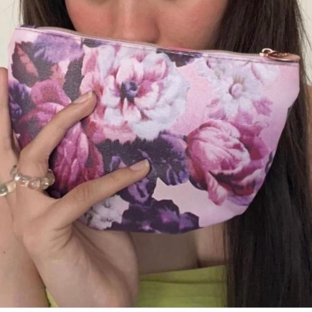 Ipsy Wild Blooms Glam Cosmetic Clutch Bag